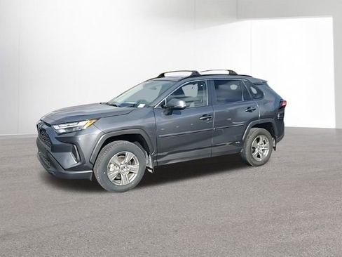 Used 2023 Toyota RAV4 XLE image 4