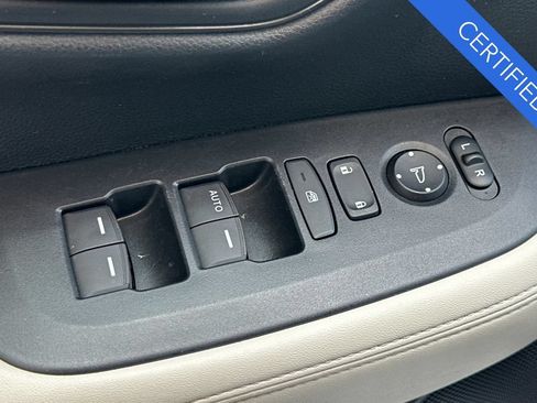Certified 2025 Honda HR-V LX image 12