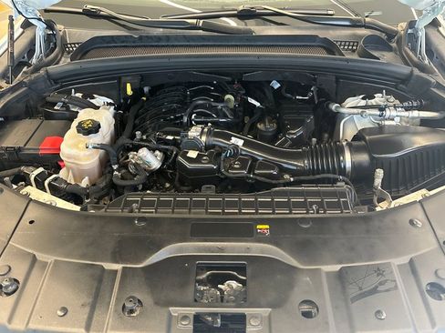 Used 2023 Jeep Grand Cherokee L Limited image 25