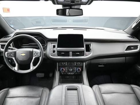Used 2024 Chevrolet Tahoe LT w/ Luxury Package AWD/4WD image 18