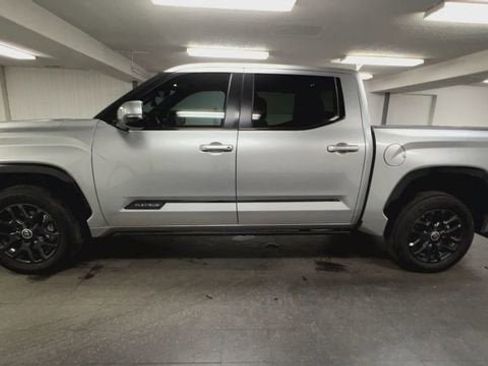 Used 2024 Toyota Tundra Platinum AWD/4WD image 5