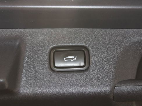 Used 2021 Hyundai Palisade SEL w/ Premium Package FWD image 14
