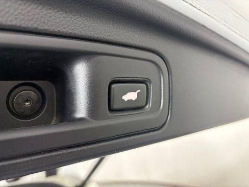 Used 2021 Honda Pilot Black Edition image 43