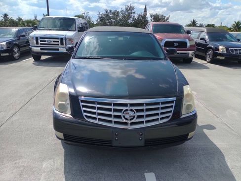 Used 2008 Cadillac DTS Limousine FWD image 5