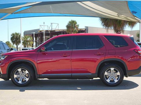 Certified 2025 Honda Pilot EX-L image 3