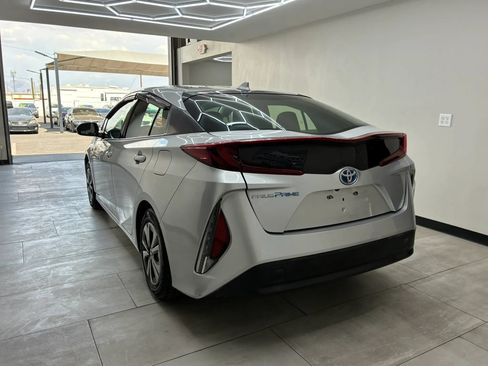 Used 2018 Toyota Prius Prime Plus w/ Carpet Mat Package FWD image 5