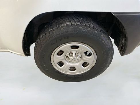 Used 2014 Nissan Xterra X image 15