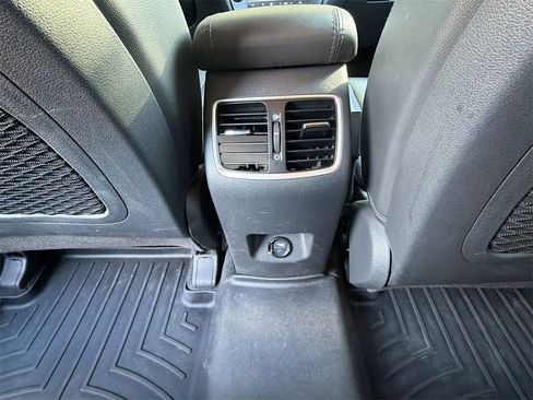 Used 2021 Hyundai Tucson Limited image 32