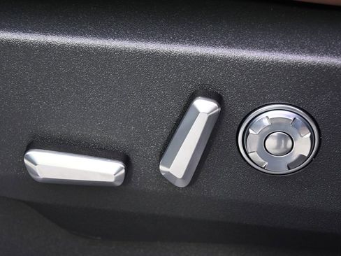 New 2026 Lincoln Navigator L Reserve AWD/4WD image 14