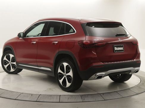 New 2026 Mercedes-Benz GLA 250 image 2