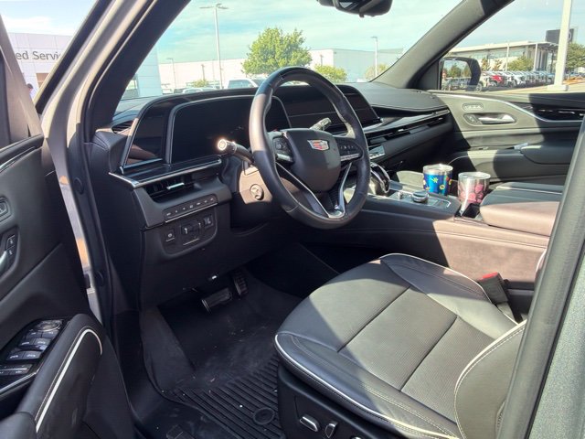 Used 2024 Cadillac Escalade Sport w/ LPO, ONYX Package AWD/4WD image 6