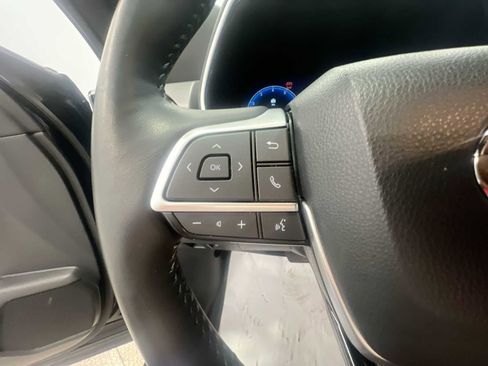 Used 2023 Toyota Highlander Platinum image 20