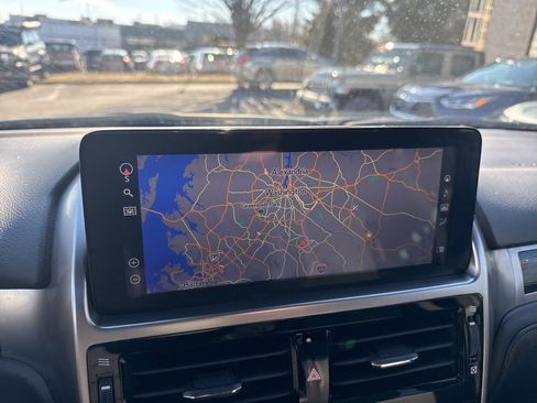 Used 2023 Lexus GX 460 Premium image 13