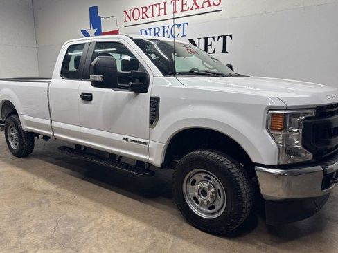 Used 2022 Ford F250 XL w/ Power Equipment Group AWD/4WD image 3