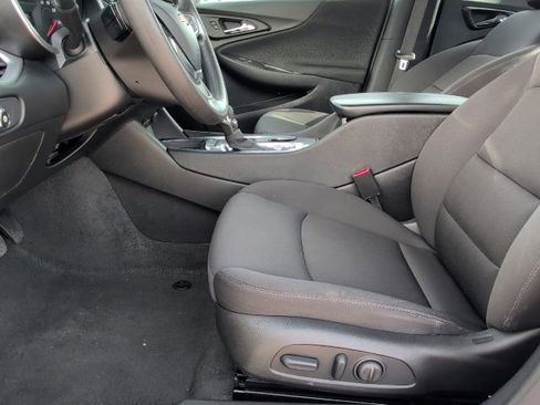 Used 2024 Chevrolet Malibu LT image 11