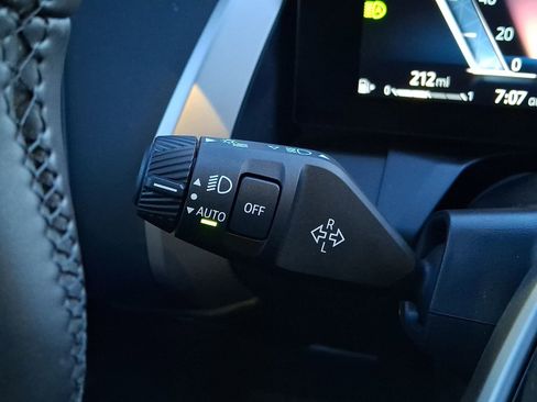 Used 2025 BMW X3 xDrive30i w/ Premium Package image 21