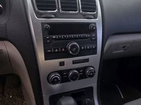 Used 2009 GMC Acadia SLE image 9