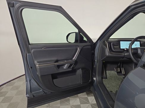 Used 2024 Rivian R1S Adventure image 16