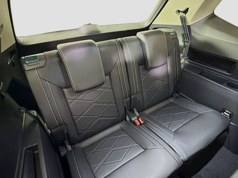 New 2026 Volkswagen Atlas SE FWD image 27