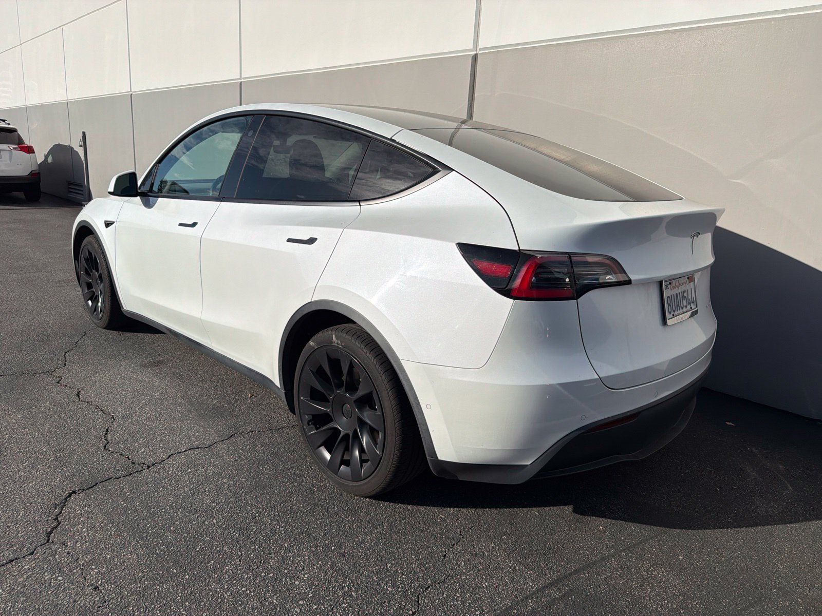 Used 2021 Tesla Model Y Long Range AWD/4WD image 3