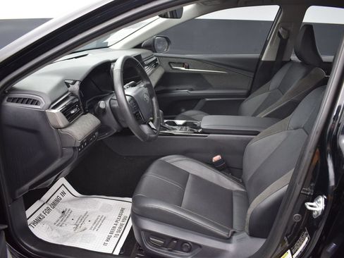 Used 2026 Toyota Camry XLE FWD image 13
