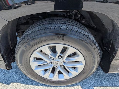 Used 2016 Lexus GX 460 w/ Premium Package AWD/4WD image 12