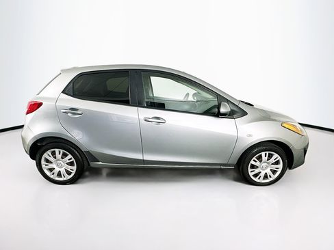 Used 2012 MAZDA MAZDA2 Sport FWD image 10