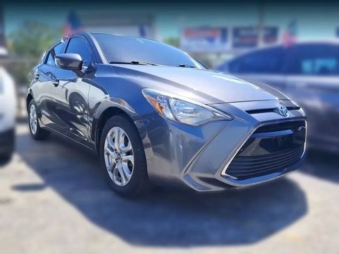 Used 2018 Toyota Yaris iA image 5