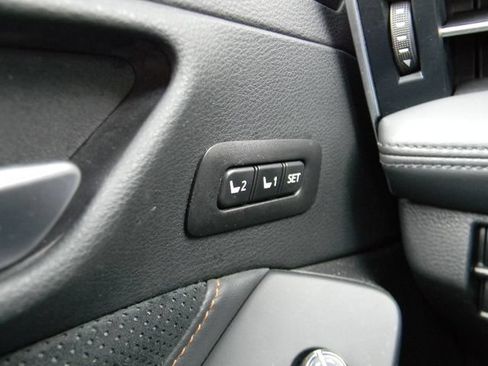 Used 2019 Toyota Avalon Touring w/ All Weather Liner Package FWD image 15