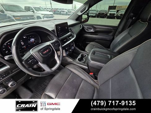 Used 2023 GMC Yukon SLT w/ SLT Premium Package AWD/4WD image 10