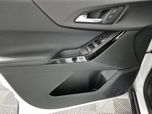 New 2026 Chevrolet Equinox LT image 13