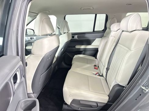 Used 2024 Hyundai Santa Fe SEL image 25