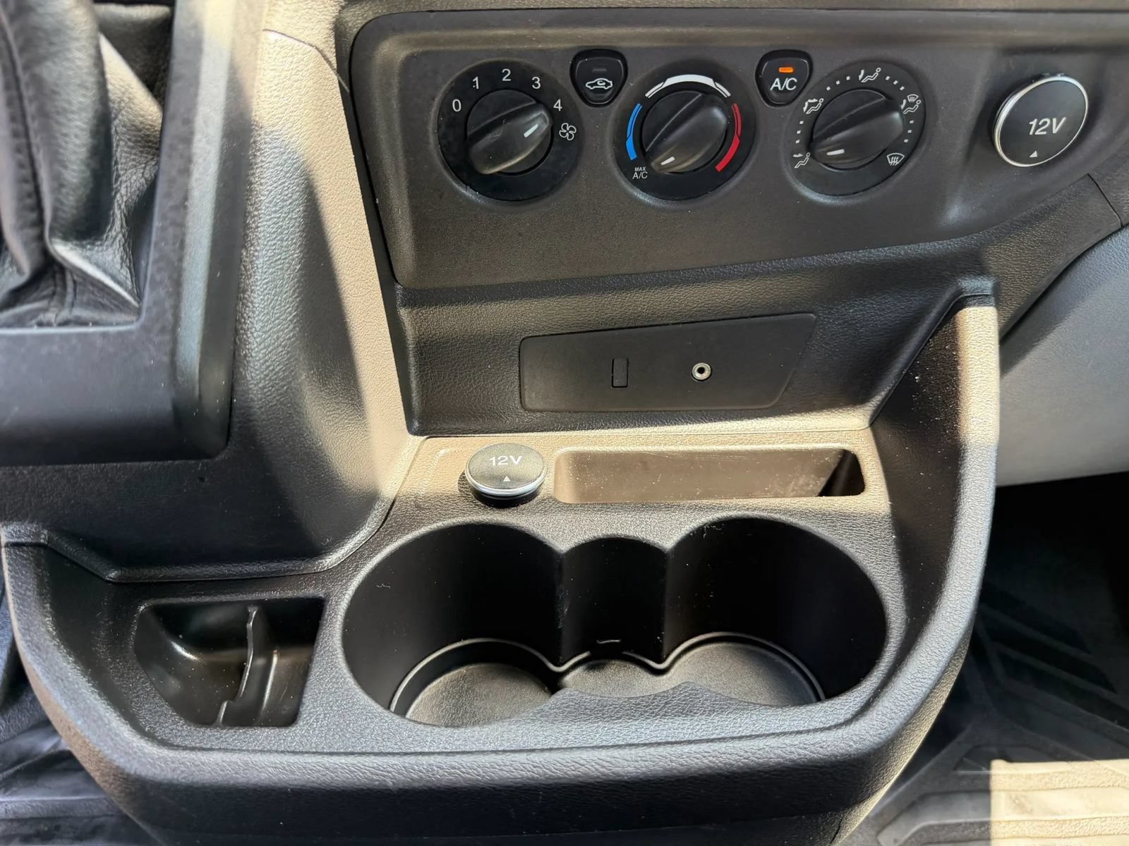 Used 2015 Ford Transit 350 XL RWD image 16