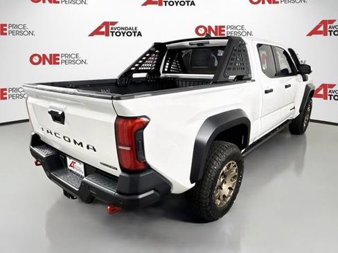 Certified 2025 Toyota Tacoma 4x4 Double Cab Hybrid image 8