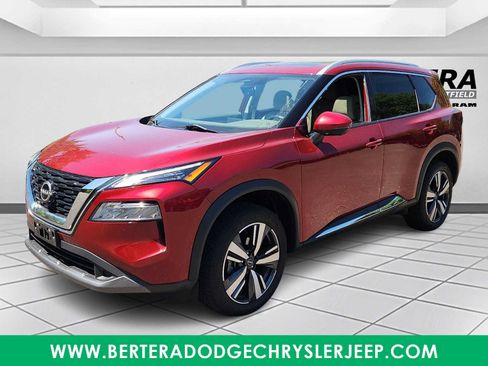Used 2023 Nissan Rogue SL AWD/4WD image 3