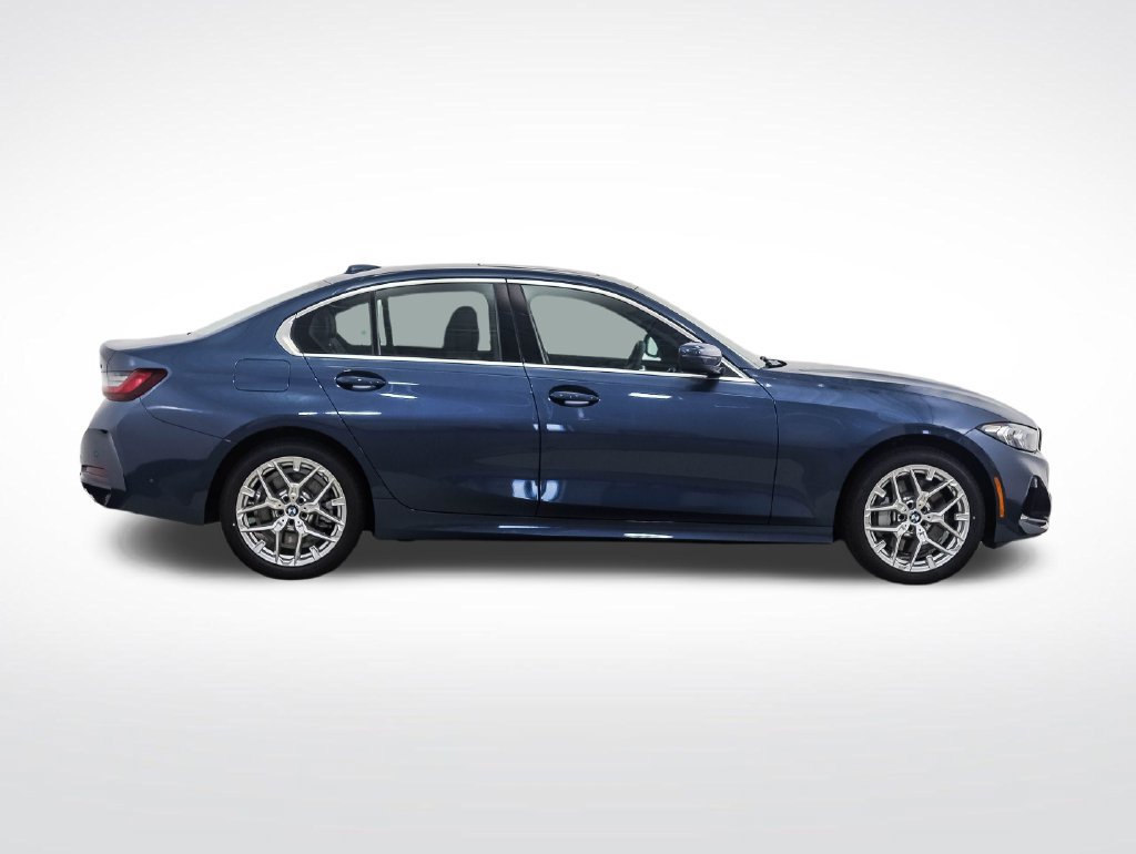 Used 2026 BMW 330i xDrive Sedan w/ Premium Package AWD/4WD image 6
