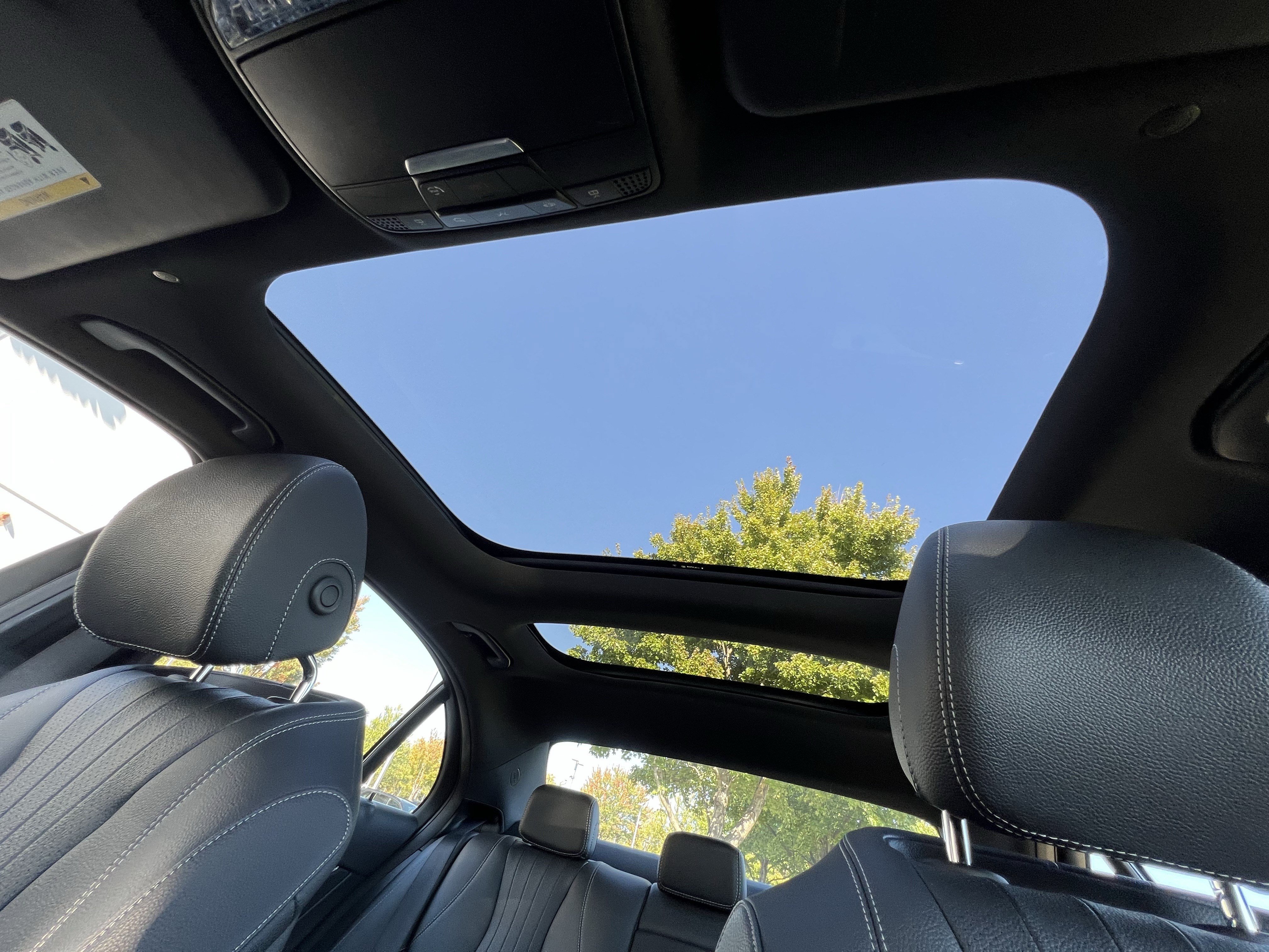 Used 2020 Mercedes-Benz E 350 4MATIC Sedan image 29