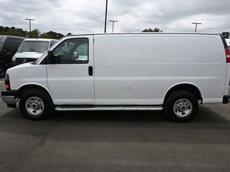 Used 2024 GMC Savana 2500 w/ Driver Convenience Package video 3