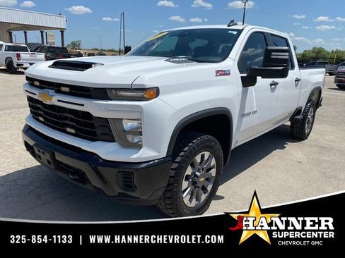 Used 2024 Chevrolet Silverado 2500 Custom w/ Custom Convenience Package AWD/4WD image 1
