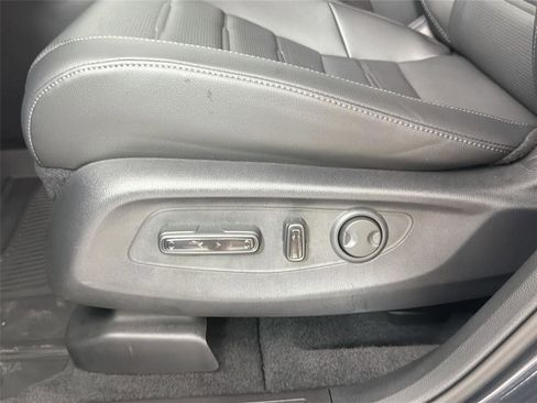 Used 2025 Honda CR-V EX-L image 18