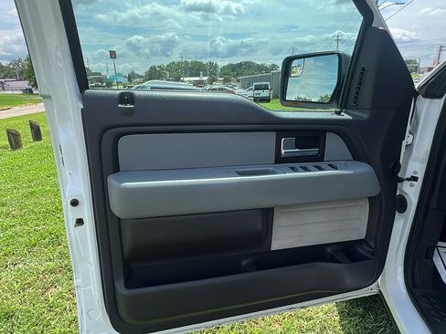 Used 2013 Ford F150 XLT w/ Off-Road Pkg image 10
