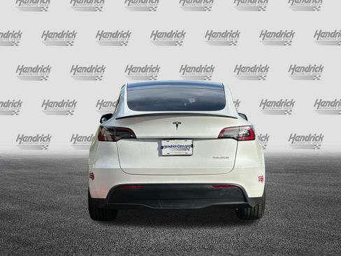 Used 2023 Tesla Model Y Performance image 6