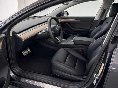 Used 2021 Tesla Model 3 Performance AWD/4WD image 6