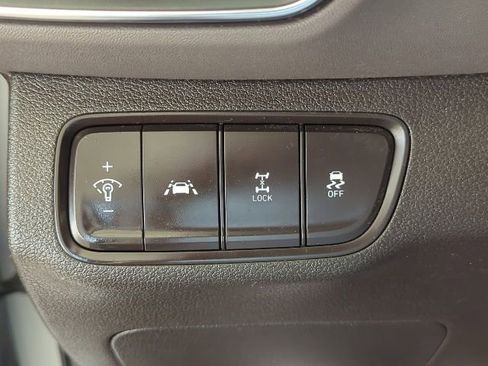 Used 2020 Hyundai Santa Fe SE image 22