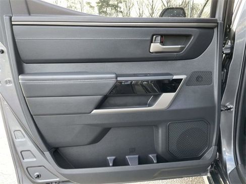 Used 2023 Toyota Tundra Limited image 15