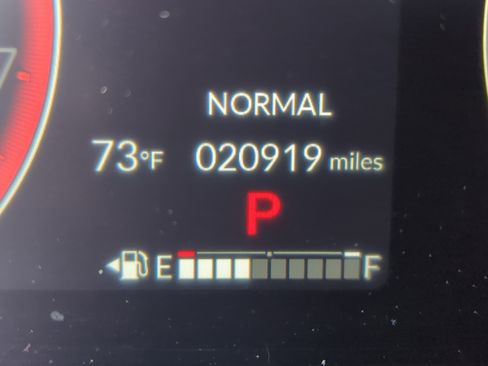 Certified 2023 Honda Pilot Touring image 24