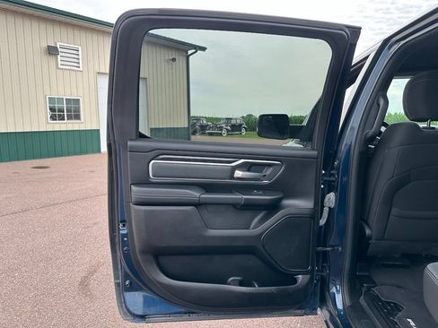 Used 2022 RAM 1500 Big Horn AWD/4WD image 21
