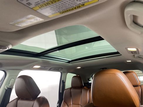 Used 2023 Subaru Ascent Touring image 18