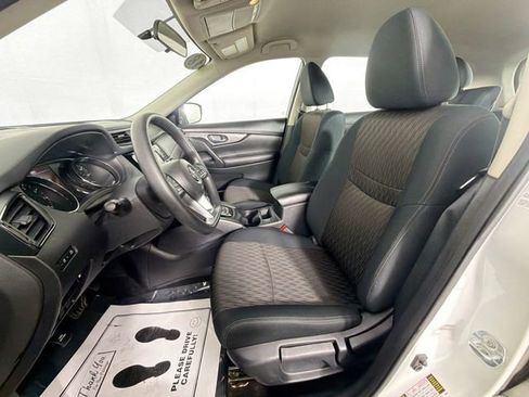 Used 2018 Nissan Rogue S AWD/4WD image 19