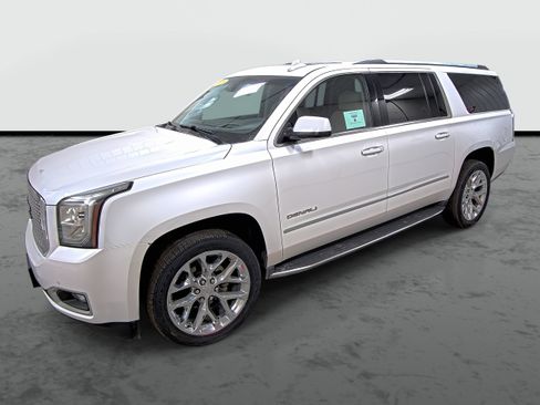 Used 2016 GMC Yukon XL Denali w/ Open Road Package image 1